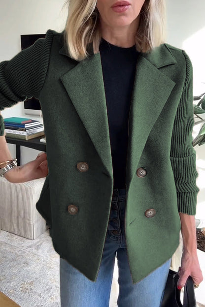 Avslappnad knappl blazer – Höj ditt självförtroende med en enkel stil