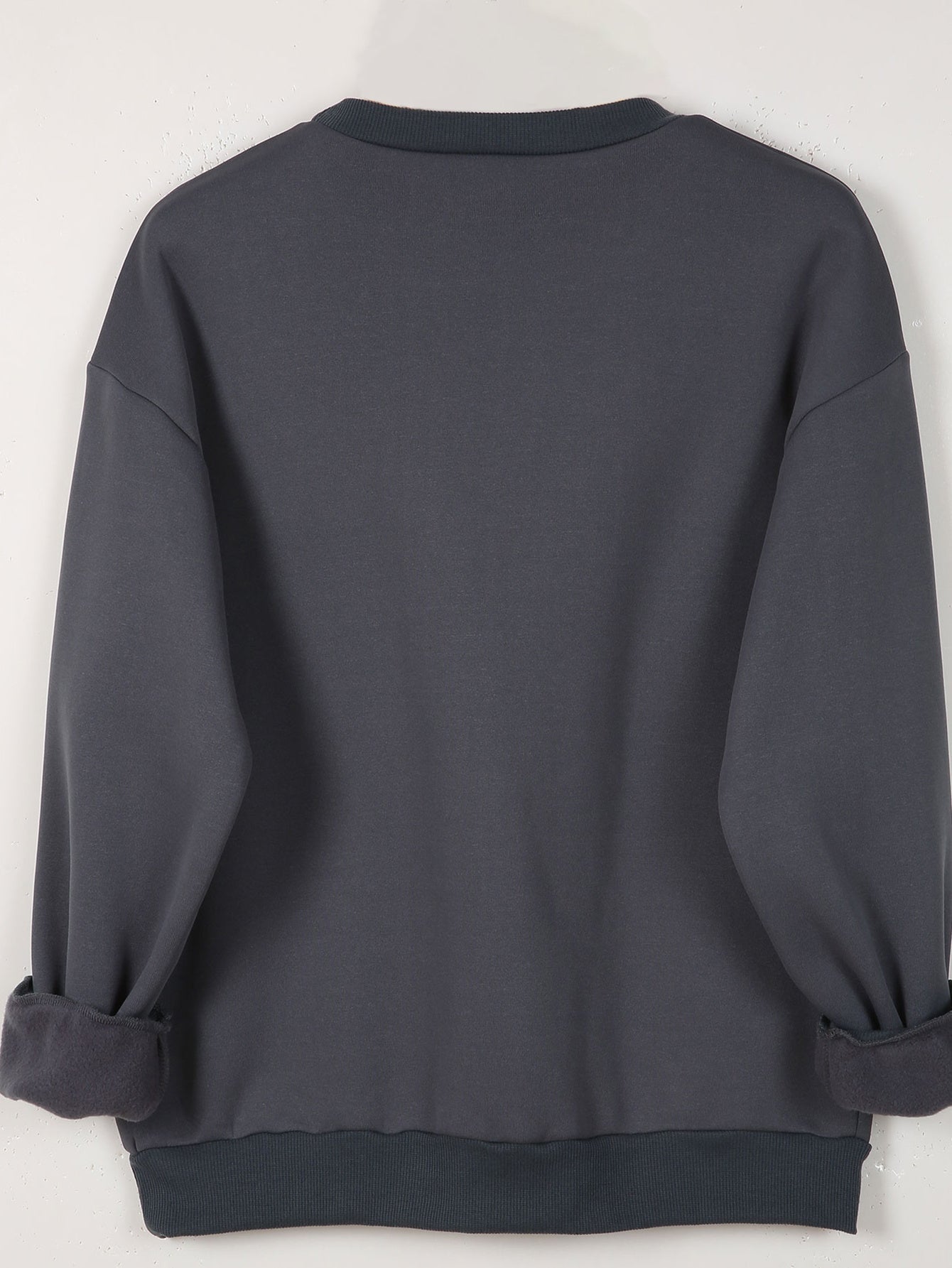 Sweatshirt med hjärttryck – Lekfull komfort med kärleksfull stil