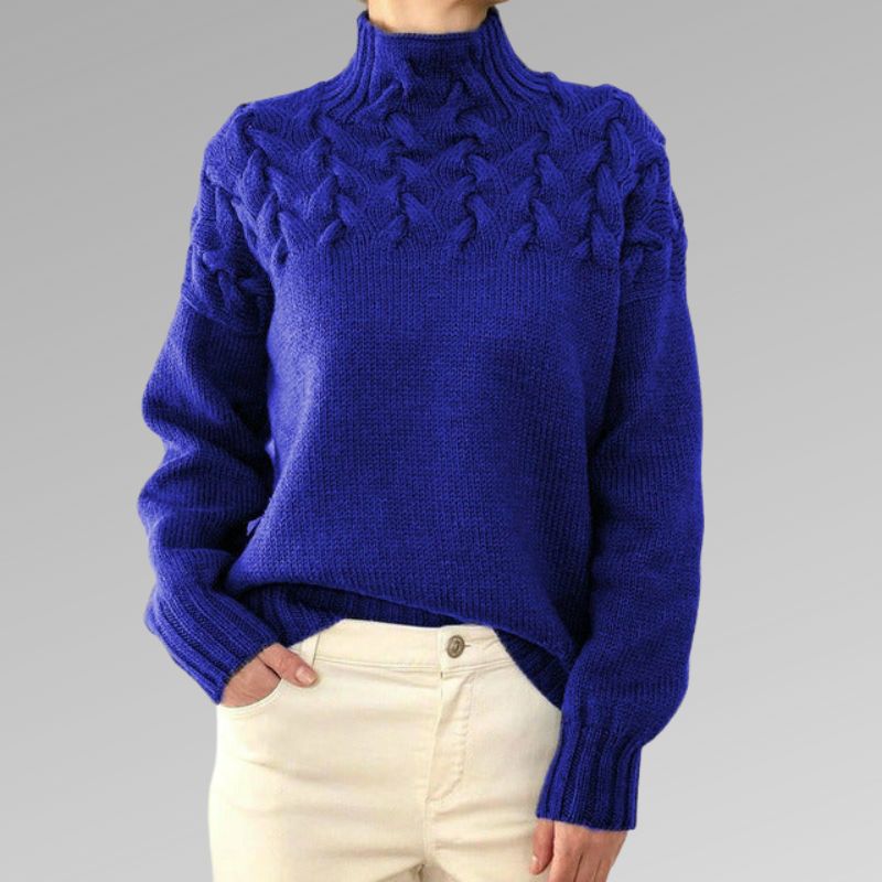 Rullkragepullover med twist-detaljer – Elegant värme med modern finess
